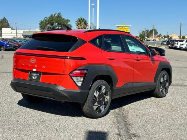 New  2024  Hyundai Kona SEL FWD - Image 2